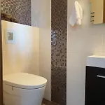 Manto Namai In Center Of Διαμέρισμα