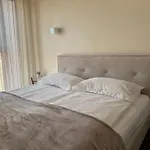 Manto Namai In Center Of Διαμέρισμα *