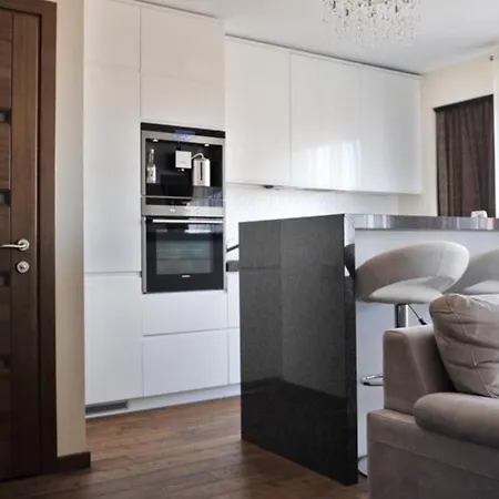 Manto Namai In Center Of Apartament *