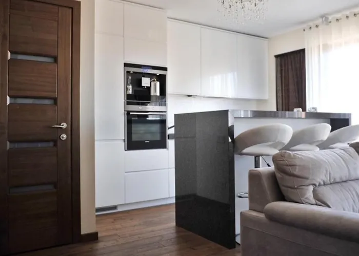 Manto Namai In Center Of Διαμέρισμα *