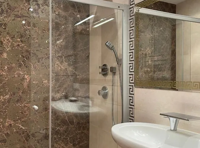 Manto Namai In Center Of * Κλαϊπέντα