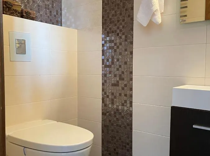 Manto Namai In Center Of Διαμέρισμα