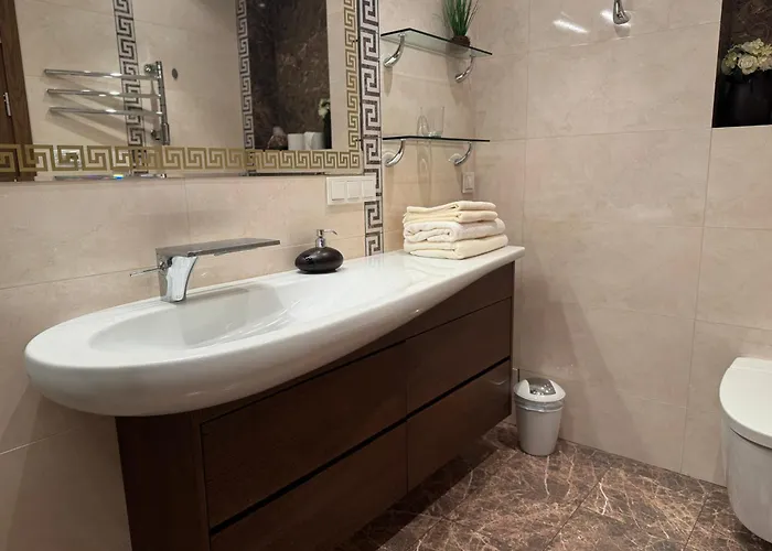 Manto Namai In Center Of