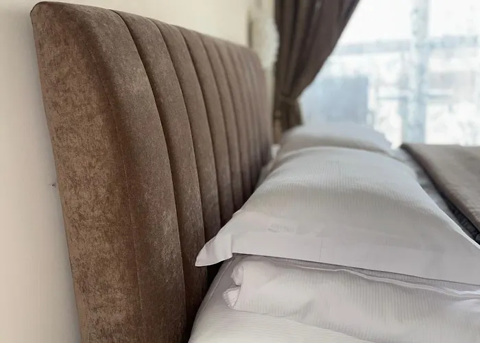 Manto Namai In Center Of Διαμέρισμα *